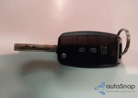 2019 Kia Sorento 2.4L Lx z USA, uszkodzony, nr VIN 5XYPGDA33KG472085